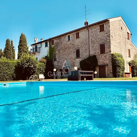Turchese - Centro Colombare Con Piscina *